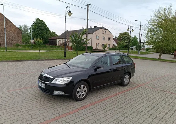 skoda octavia pisz Skoda Octavia cena 24900 przebieg: 243700, rok produkcji 2011 z Pisz